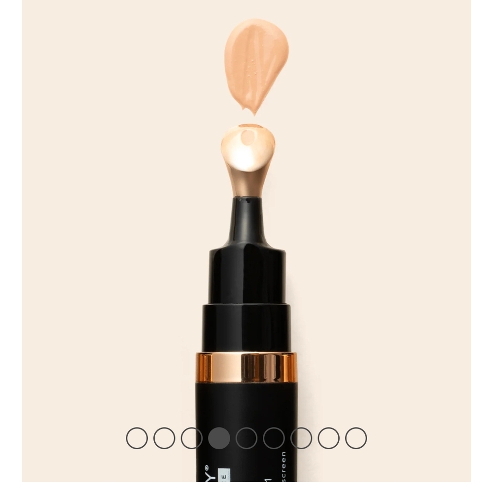DRMTLGY Luminous Eye Corrector SPF 45 Concealer - Cream - Picture 3 of 6